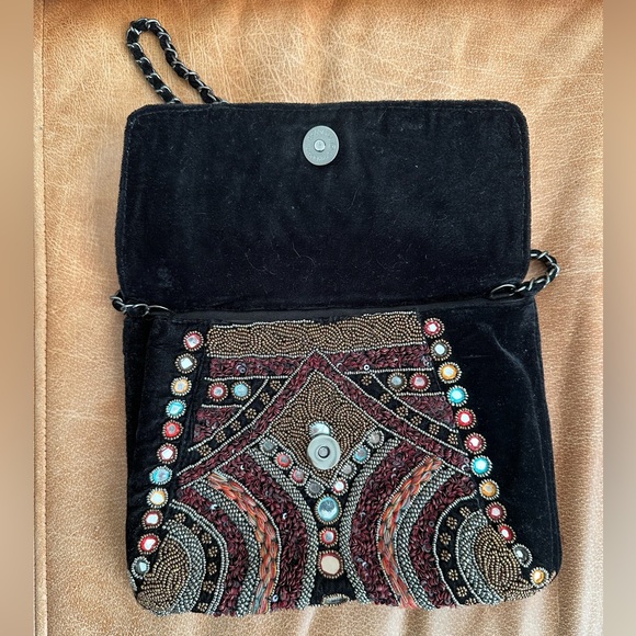 Zara Embroidered Black Velvet Moroccan Multicolor Bag with chain strap - Picture 4 of 6